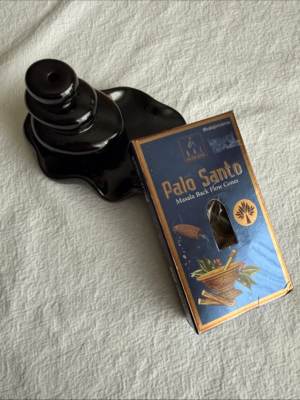 Palo Santo Masala Back Flow Cones with Black Ceramic Backflow Burner